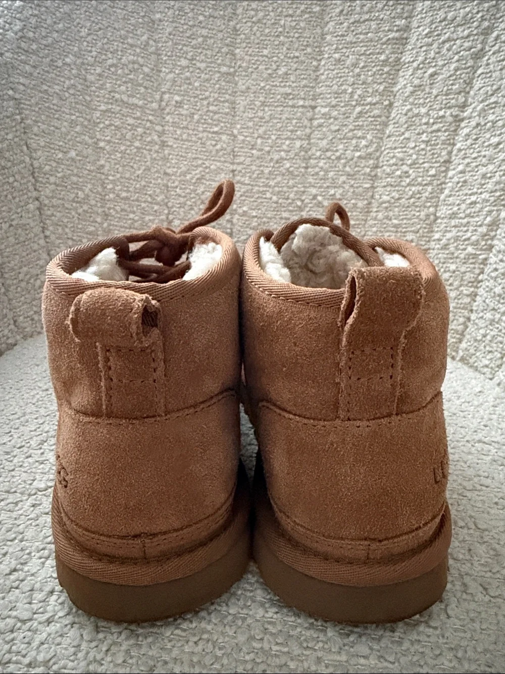 UGG Neumel Men’s Size 7 Chestnut Suede Shearling Lined Chukka Boots 1094239